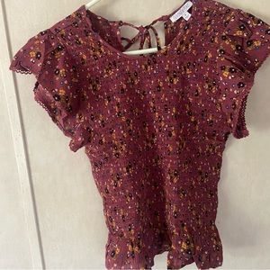 Cute flowery top
